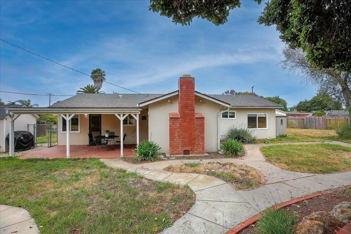 77 Newcastle Circle Goleta, CA 93117 - Photo 6 of 34 a front view of a house with a porch
