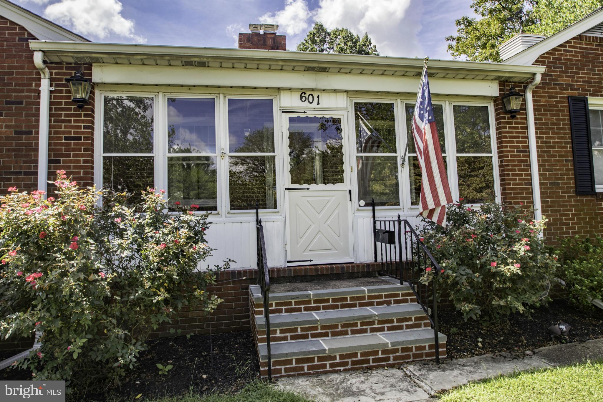 601 East Maple Road Linthicum, MD 21090 - Photo 26 of 30 Exterior (Front)