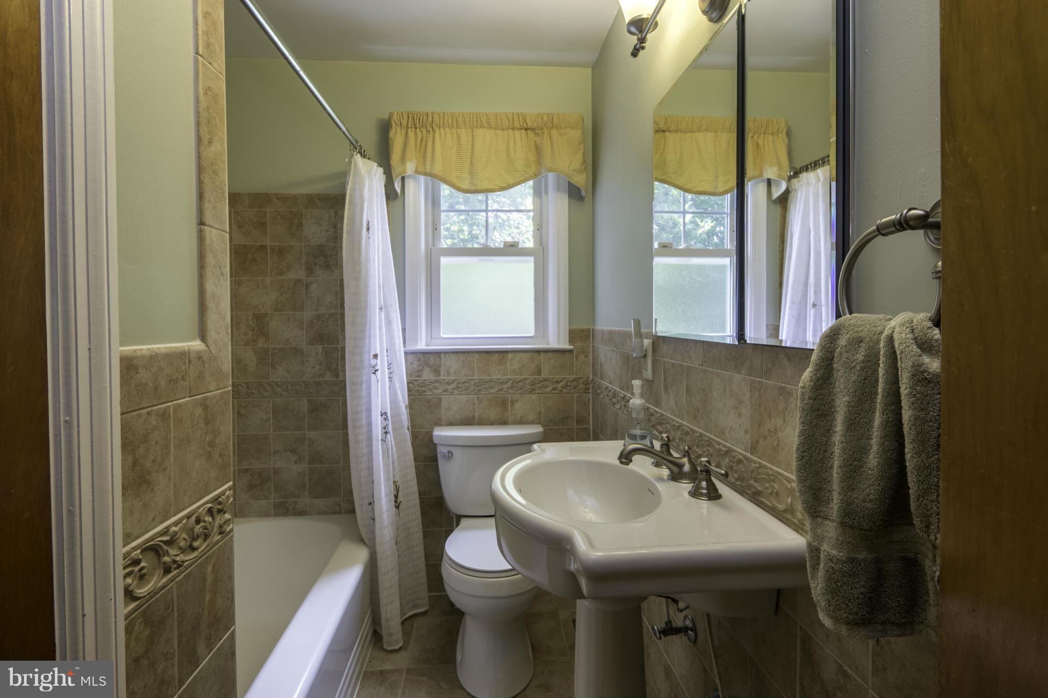 601 East Maple Road Linthicum, MD 21090 - Photo 10 of 30 Bath