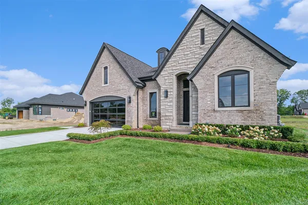 $719,900 | 13953 Quail Vw Drive, Washington, MI 48094