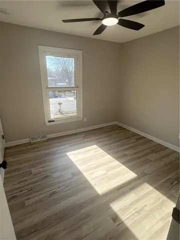 $335,000 | 8702 Linda Lane, Pleasant Valley, MO 64068