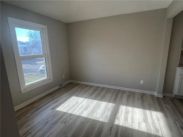 $335,000 | 8702 Linda Lane, Pleasant Valley, MO 64068