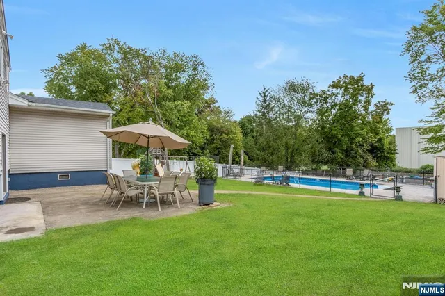 $748,777 | 415 Briarwood Lane, Northvale, NJ 07647