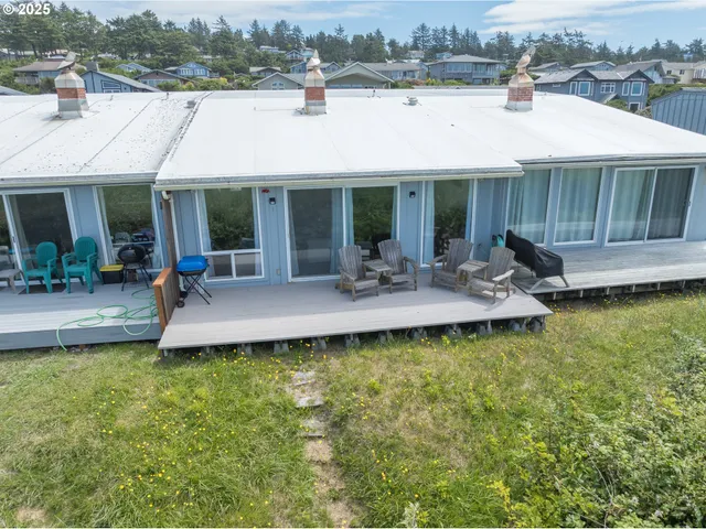 $570,000 | 3304 Northwest Oceania Drive, Waldport, OR 97394