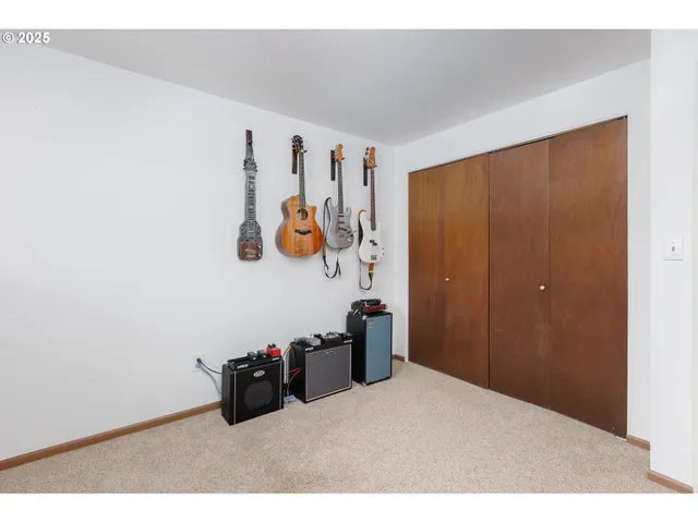 $570,000 | 3304 Northwest Oceania Drive, Waldport, OR 97394