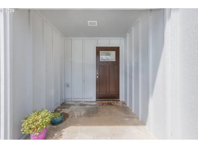 $570,000 | 3304 Northwest Oceania Drive, Waldport, OR 97394