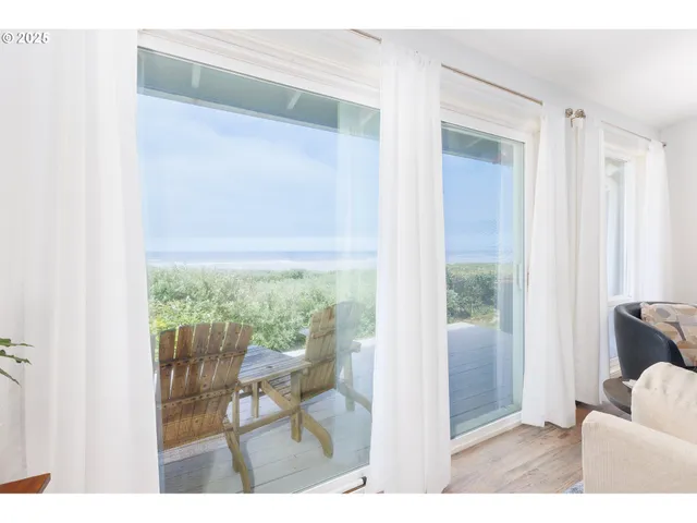 $570,000 | 3304 Northwest Oceania Drive, Waldport, OR 97394