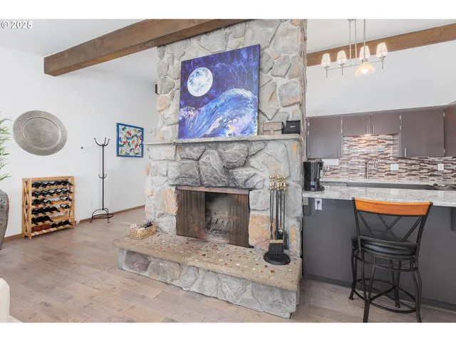 $570,000 | 3304 Northwest Oceania Drive, Waldport, OR 97394