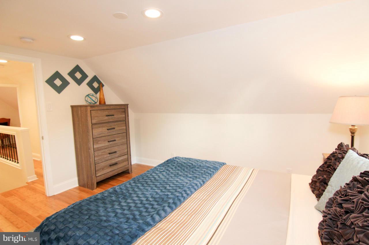 317 Ladson Road Silver Spring, MD 20901 - Photo 23 of 30 Bedroom (Master)