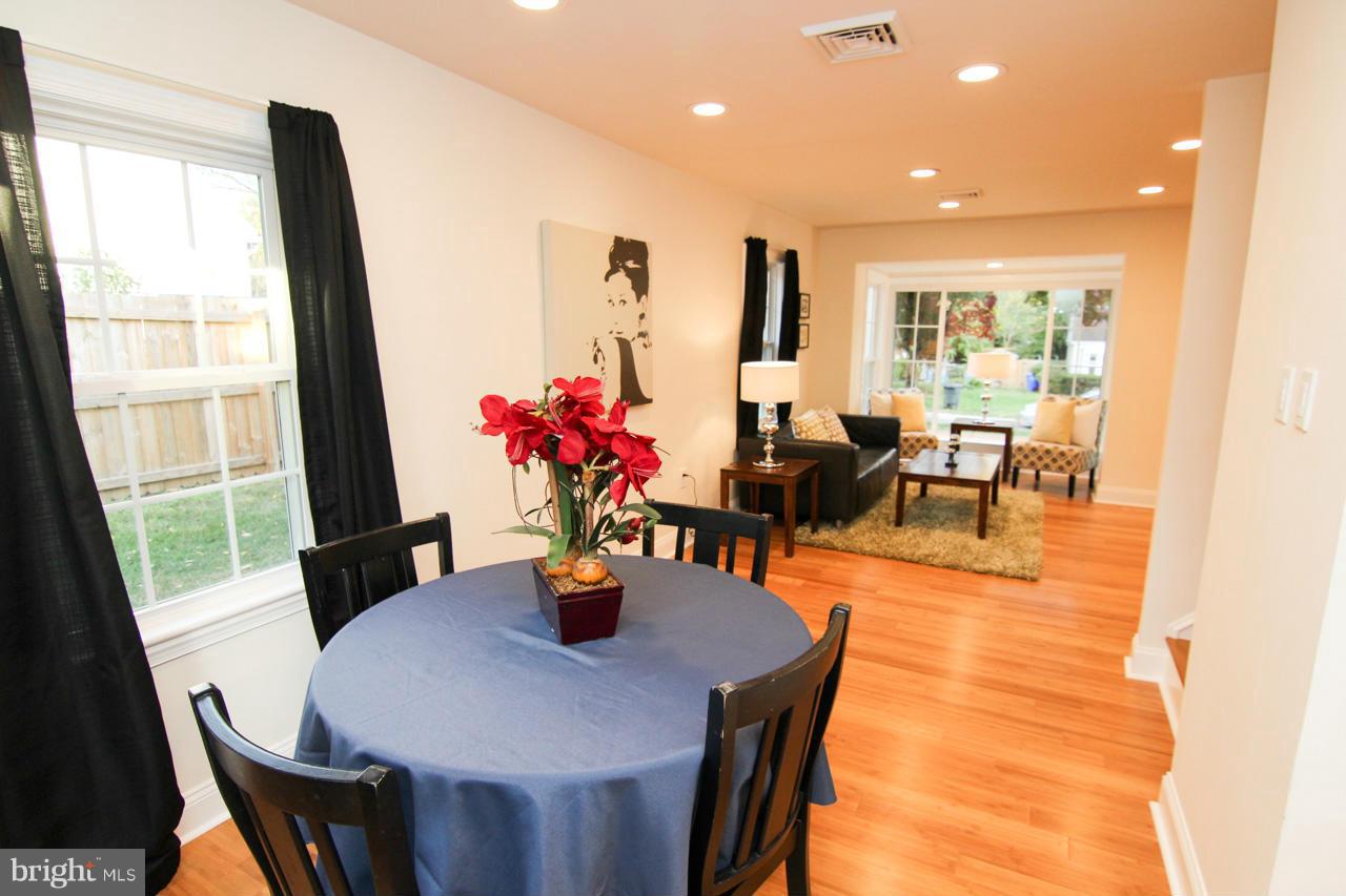 317 Ladson Road Silver Spring, MD 20901 - Photo 6 of 30 Dining Room