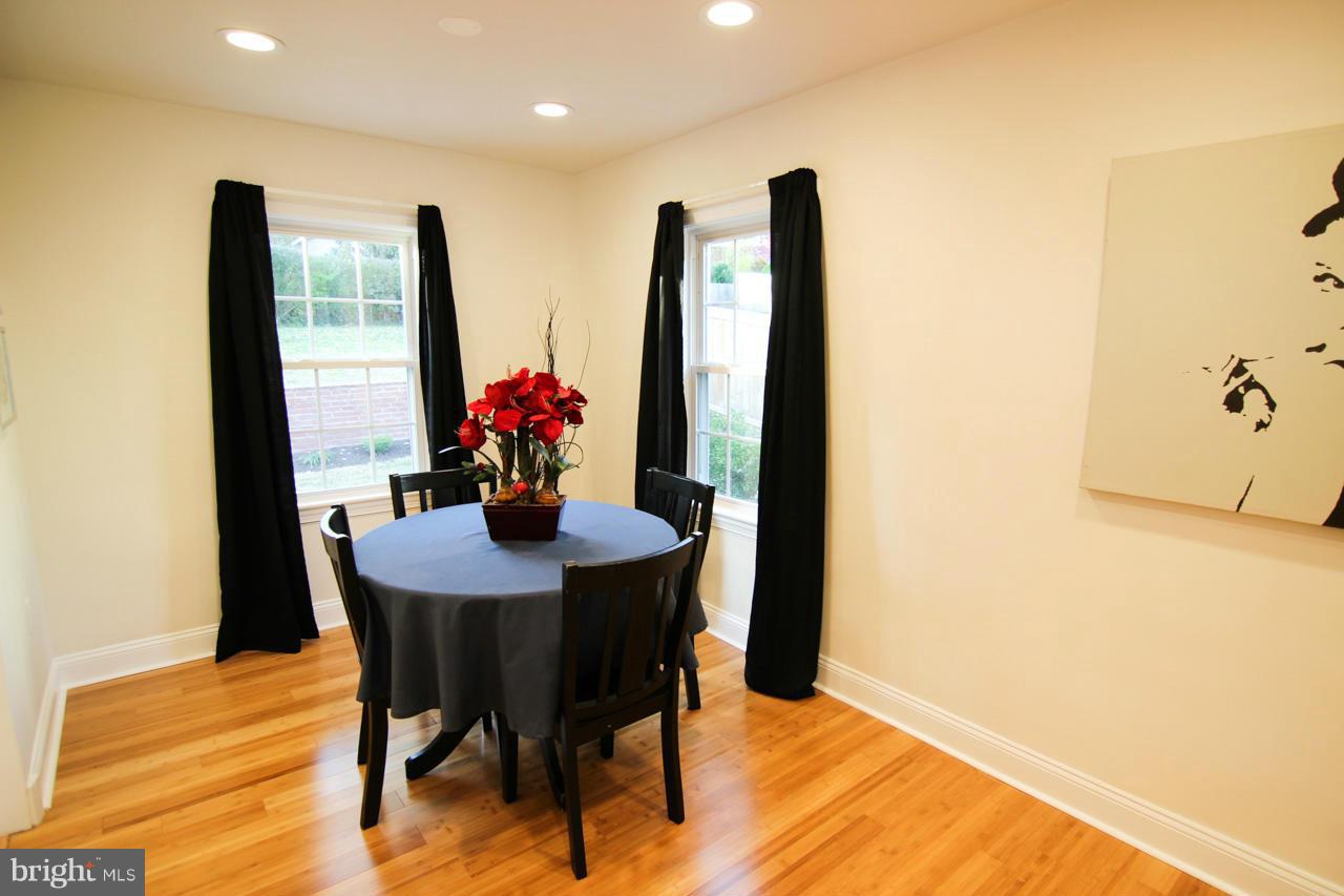 317 Ladson Road Silver Spring, MD 20901 - Photo 7 of 30 Dining Room
