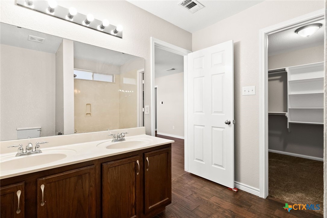 2409 Riley Drive Killeen, TX 76542 - Photo 7 of 13 Gallery Image 7