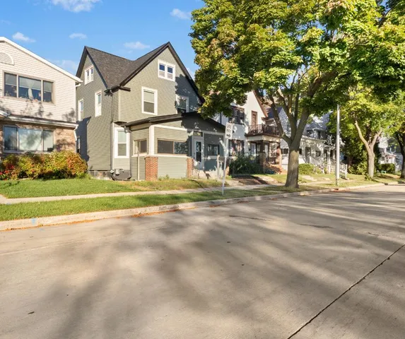 $260,000 | 1337 South 71st Street, West Allis, WI 53214