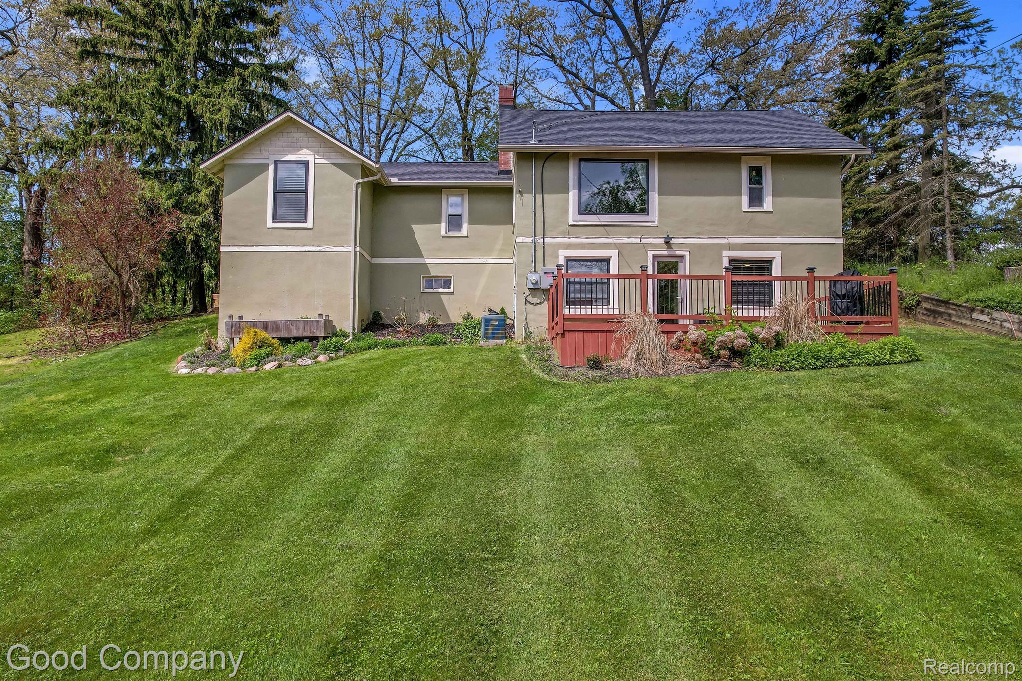 8260 Tipsico Lake Road Holly, MI 48442 - Photo 5 of 33 Gallery Image 5