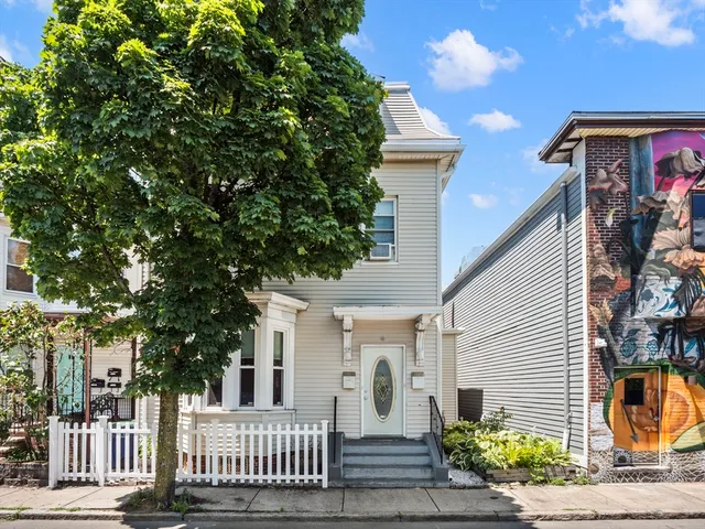 $645,000 | 4 George Street, Unit 1, Somerville, MA 02145