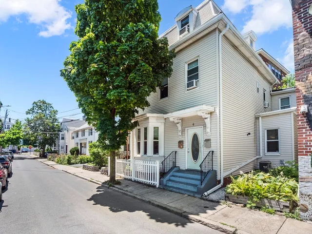 $640,000 | 4 George Street, Unit 1, Somerville, MA 02145