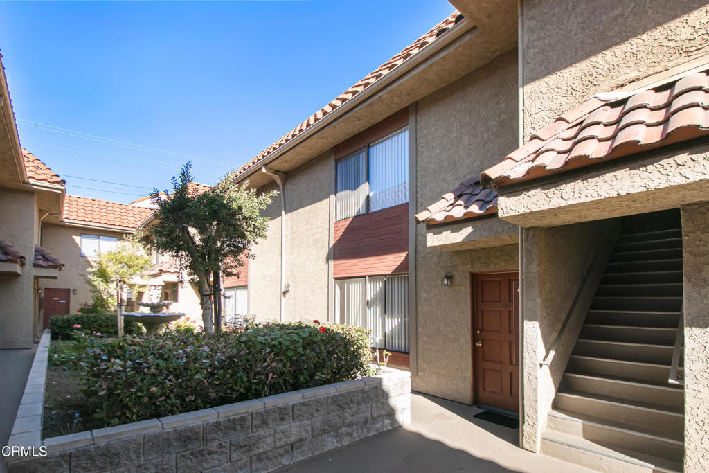 1169 Rosedale Avenue, Unit 208 Glendale, CA 91201 - Photo 17 of 20 a view of a house with a street