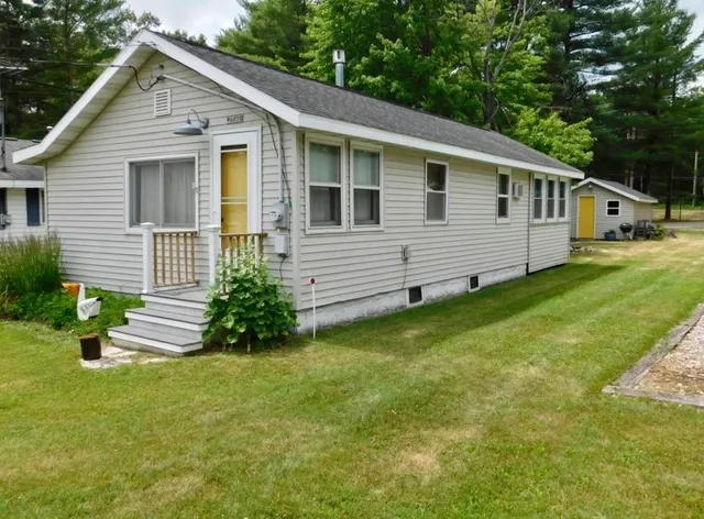 $225,000 | W6070 North Bay Circle, Shawano, WI 54166