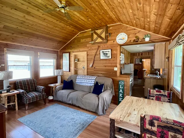 $225,000 | W6070 North Bay Circle, Shawano, WI 54166