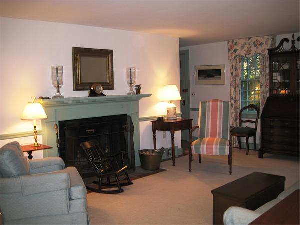 19 Bayview Road Duxbury, MA 02332 - Photo 2 of 14 Gallery Image 2
