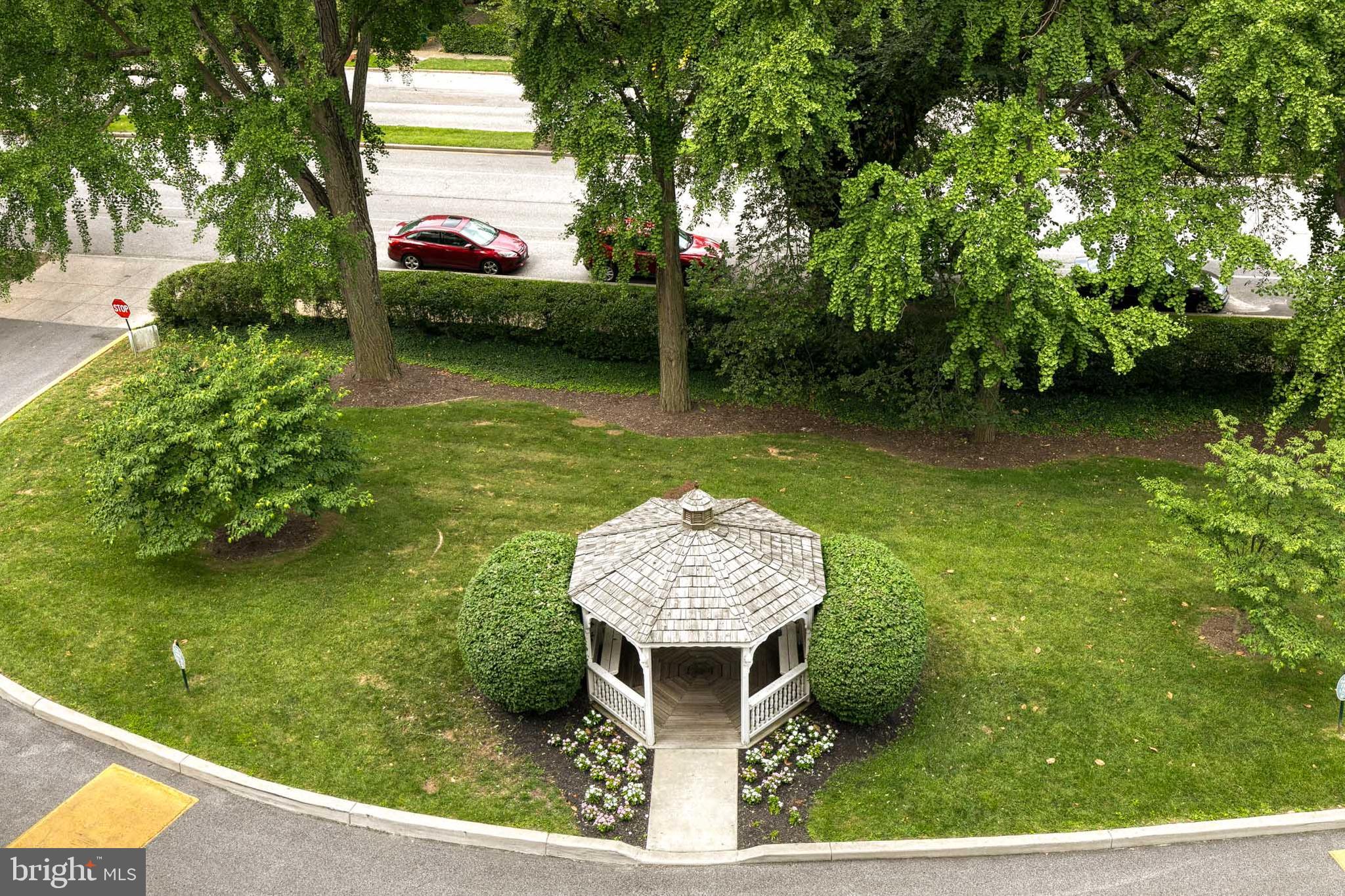 4401 Roland Avenue, Unit 408 Baltimore, MD 21210 - Photo 19 of 33 Window View