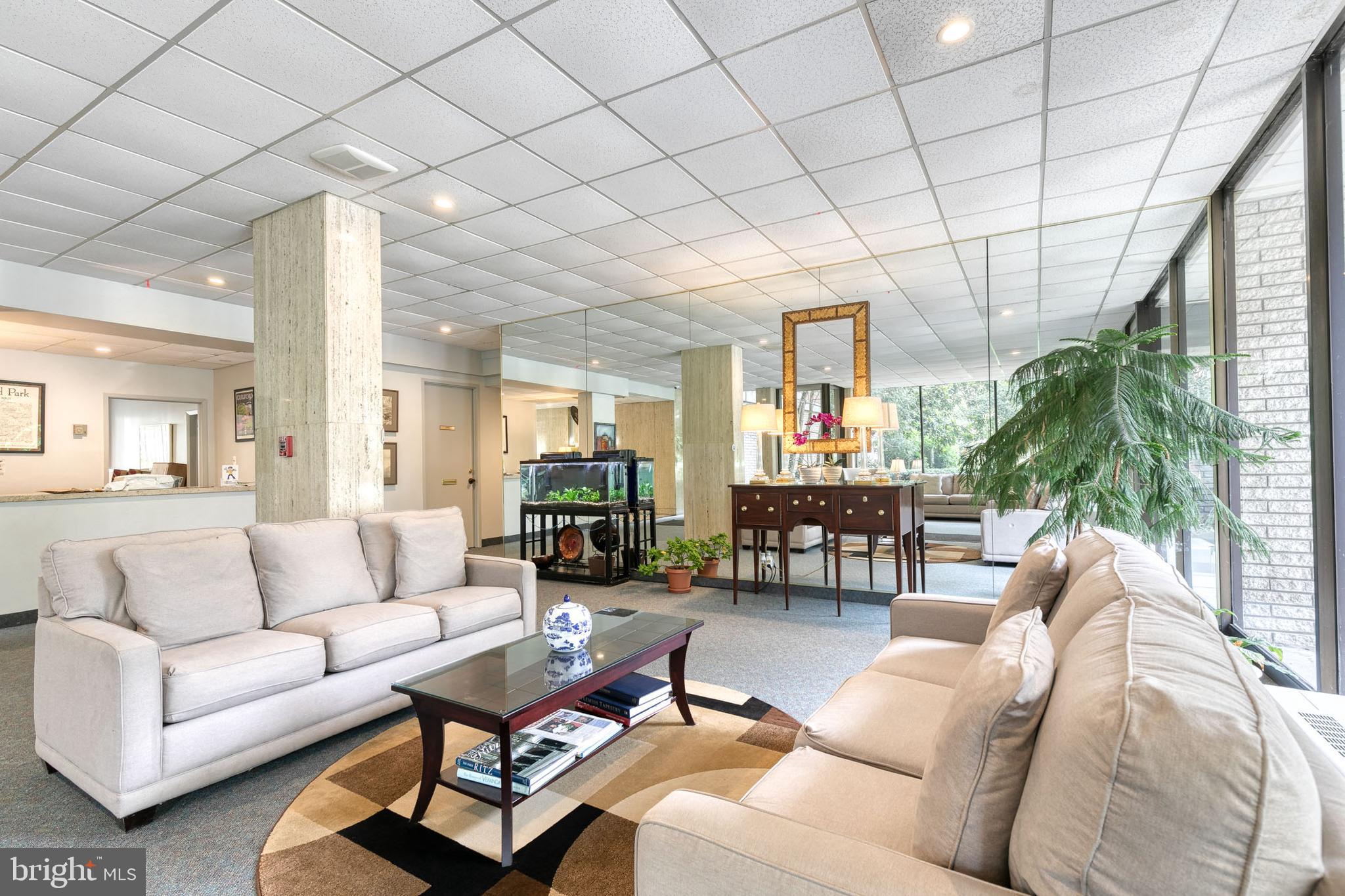 4401 Roland Avenue, Unit 408 Baltimore, MD 21210 - Photo 23 of 33 Main Lobby Sitting Area