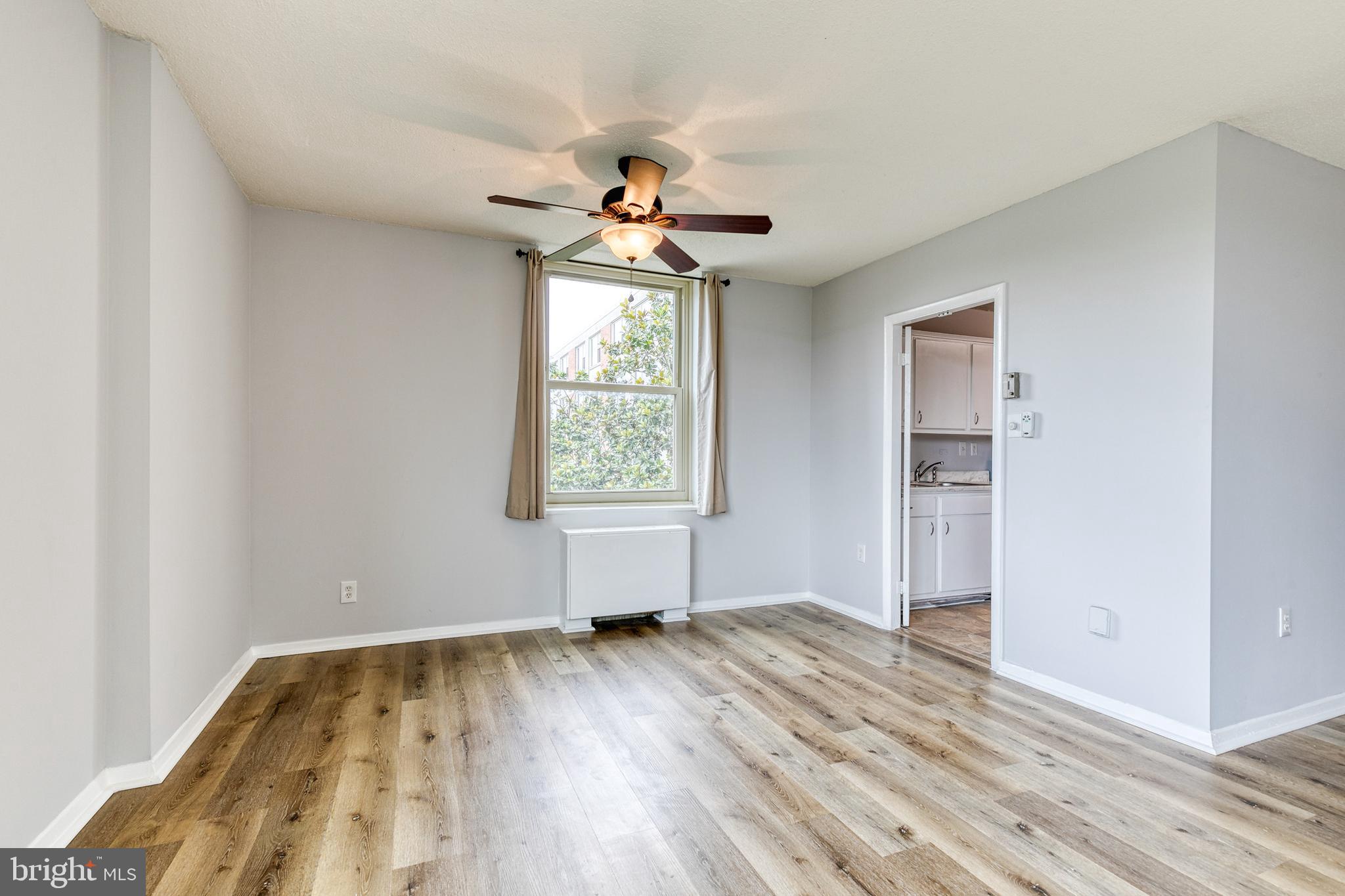4401 Roland Avenue, Unit 408 Baltimore, MD 21210 - Photo 7 of 33 Dining Area