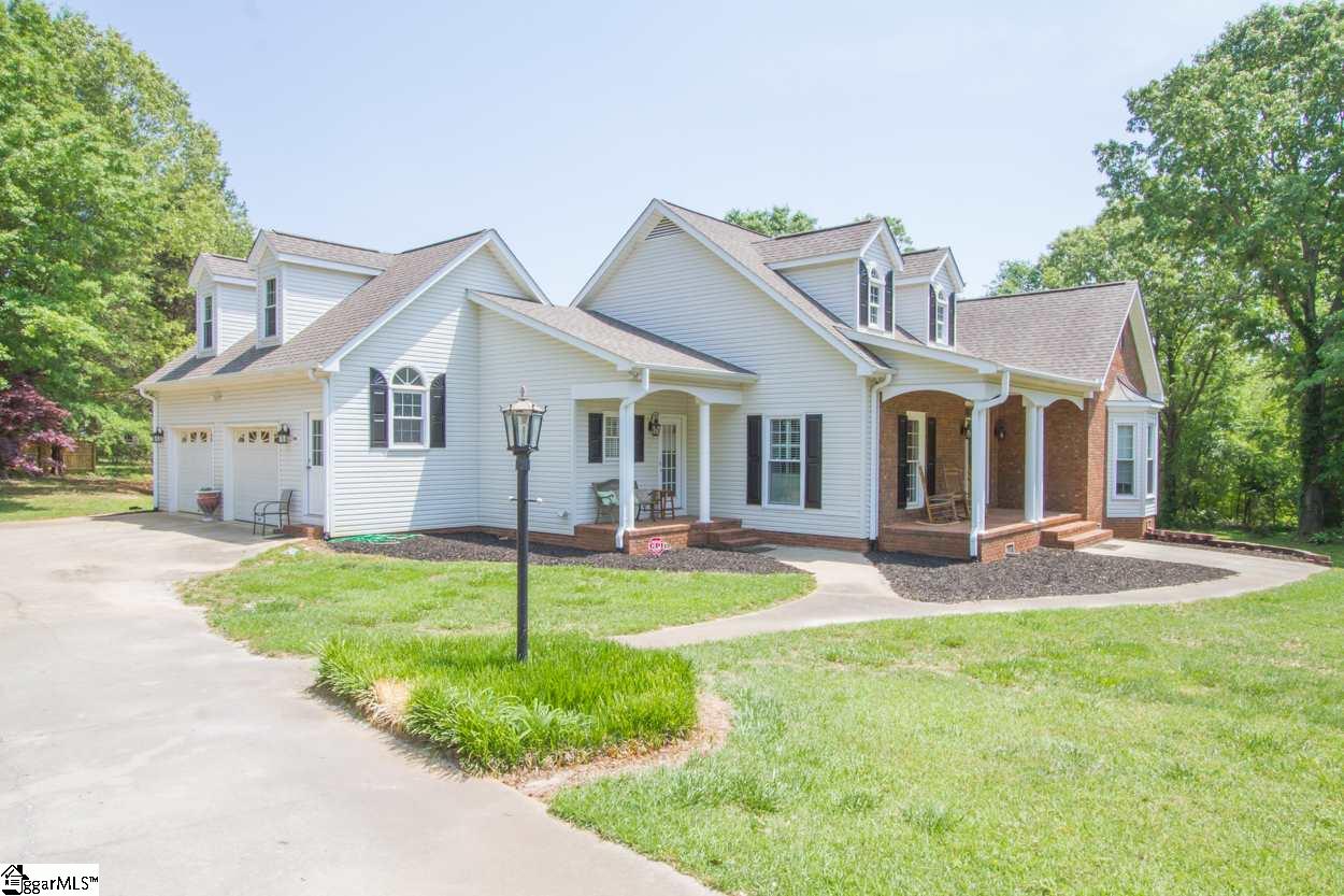 1103 3 Bridges Road Easley, SC 29642 - Photo 3 of 36 Gallery Image 3