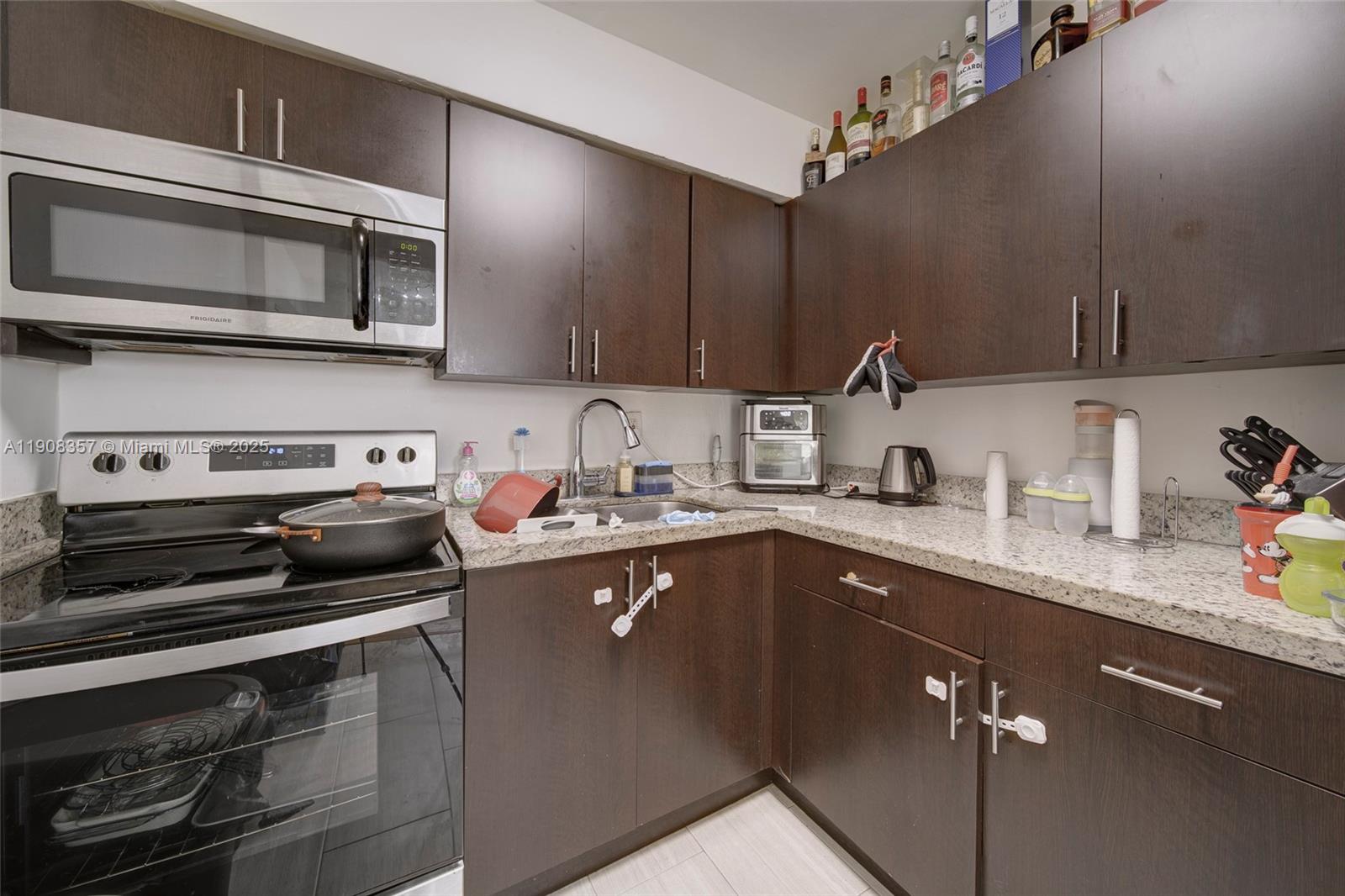 6433 Southwest 25th Street, Unit 6433 Miramar, FL 33023 - Photo 14 of 22