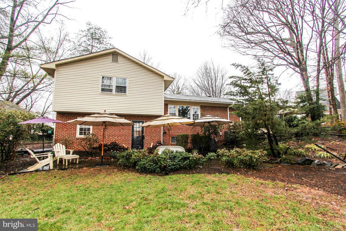 1323 Deep Run Lane Reston, VA 20190 - Photo 29 of 30 Exterior (Rear)