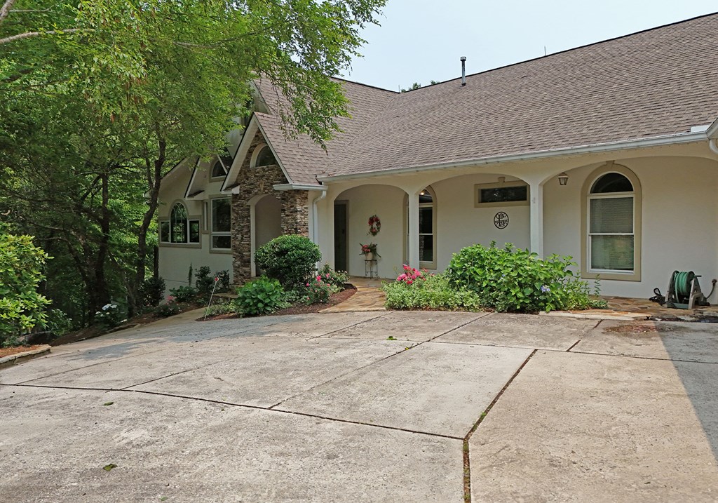 786 Ramey Mountain Road Hiawassee, GA 30546 - Photo 6 of 70
