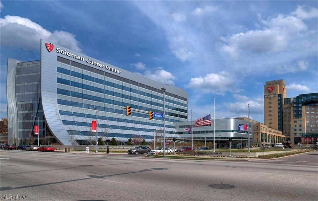 2043 Random Road, Unit 203 Cleveland, OH 44106 - Photo 33 of 37 University Hospital