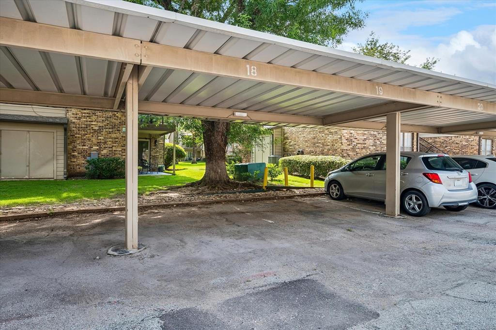 5300 Keller Springs Road, Unit 1077 Dallas, TX 75248 - Photo 23 of 25 Covered parking