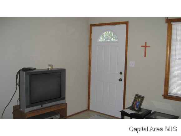 3337 South 1st Street Springfield, IL 62703 - Photo 5 of 10
