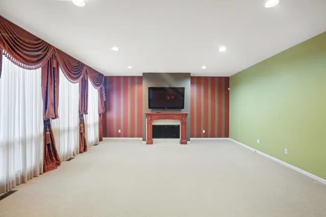 $5,900 | 6569 Whispering Woods Drive, West Bloomfield, MI 48322