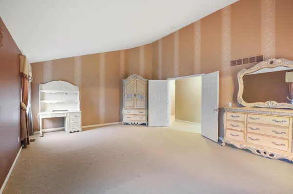 $5,900 | 6569 Whispering Woods Drive, West Bloomfield, MI 48322