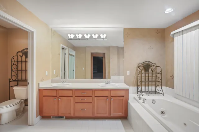 $5,900 | 6569 Whispering Woods Drive, West Bloomfield, MI 48322