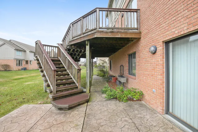 $5,900 | 6569 Whispering Woods Drive, West Bloomfield, MI 48322