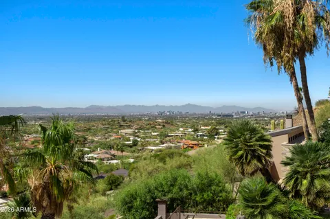 $4,100,000 | 6900 North Highlands Drive, Paradise Valley, AZ 85253