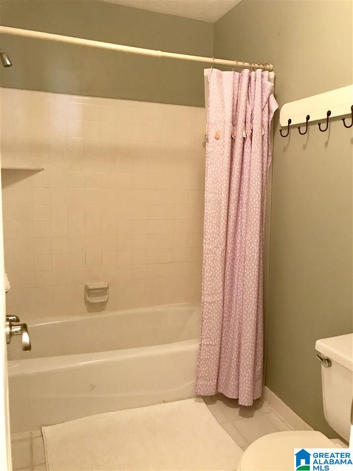 2416 Meadow Ridge Road Birmingham, AL 35242 - Photo 33 of 48