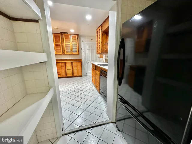 $4,400 | 2701 13th Street South, Arlington, VA 22204