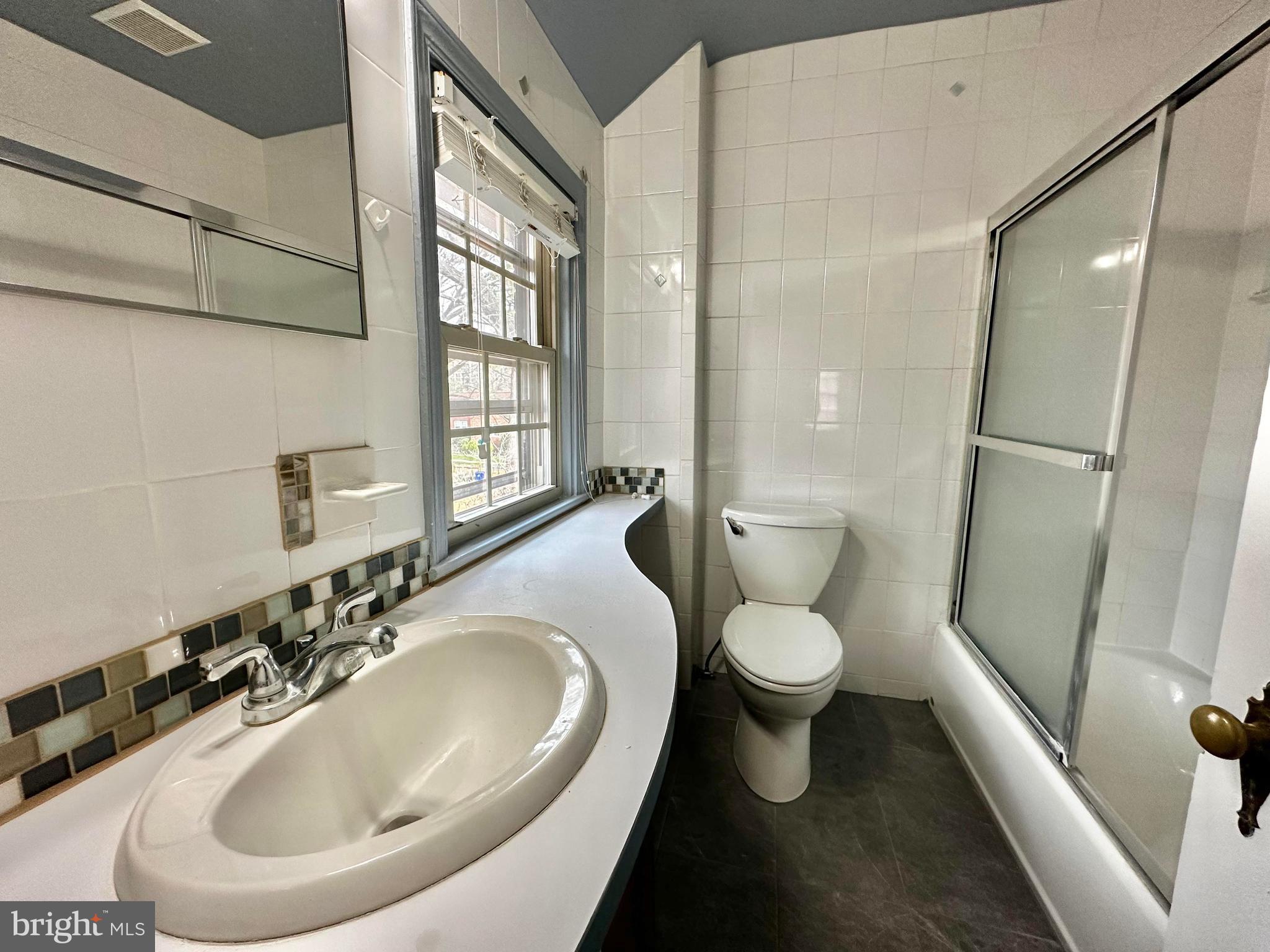 2701 13th Street South Arlington, VA 22204 - Photo 16 of 30