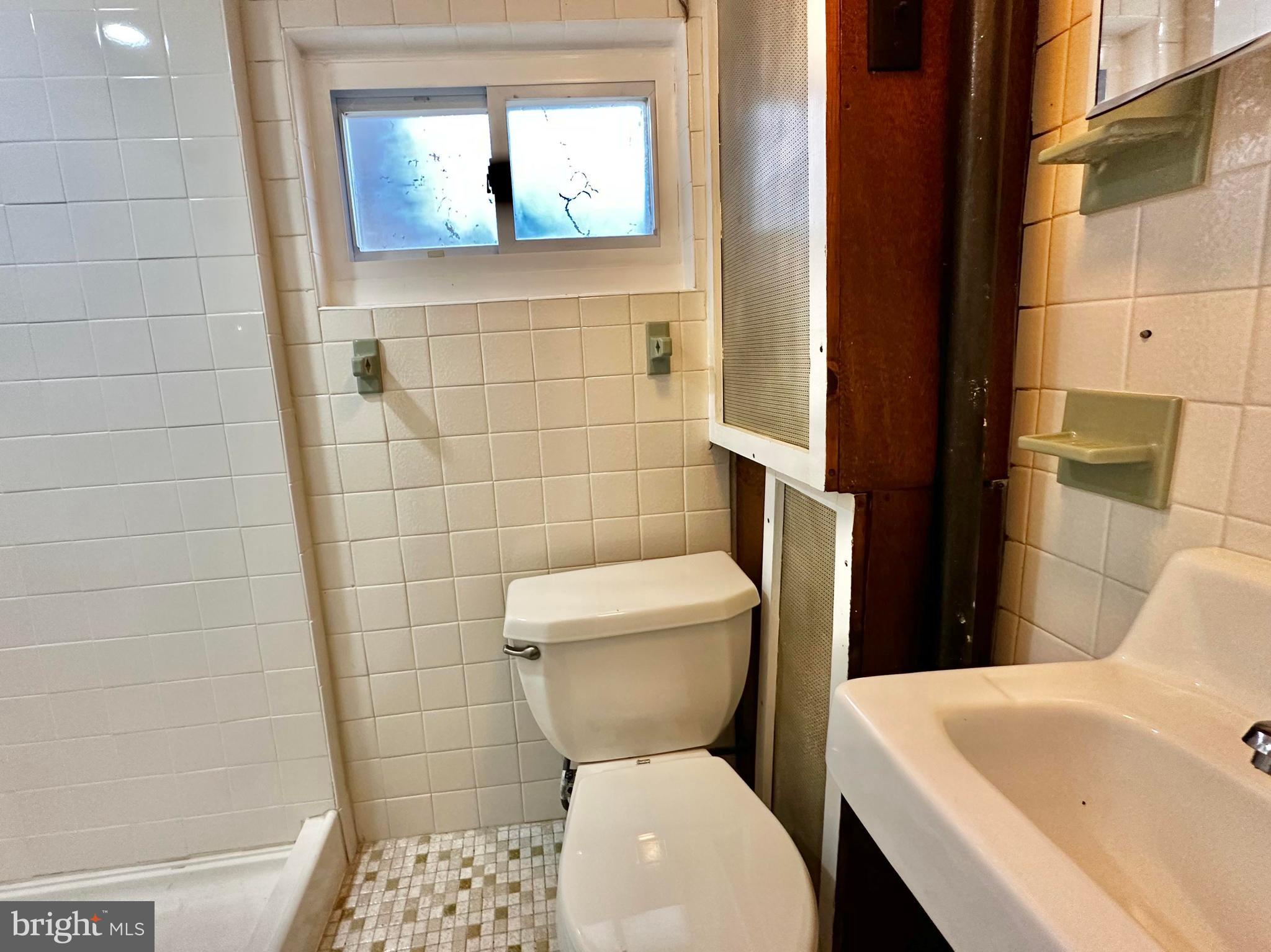 2701 13th Street South Arlington, VA 22204 - Photo 17 of 30