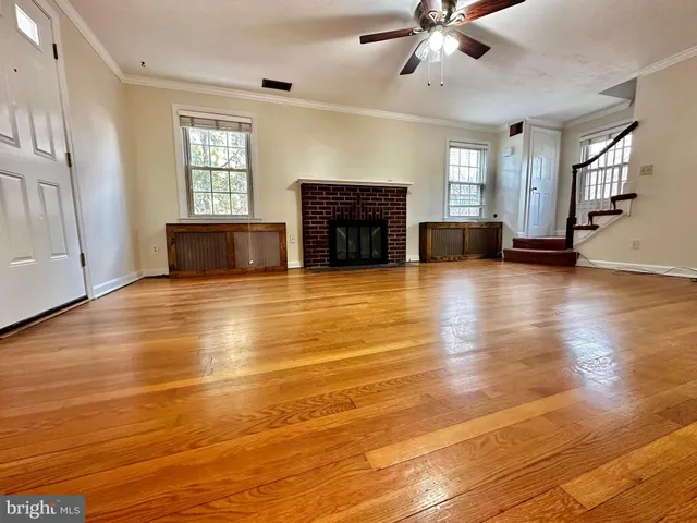 $4,400 | 2701 13th Street South, Arlington, VA 22204