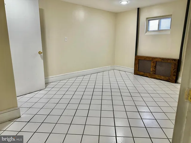 $4,400 | 2701 13th Street South, Arlington, VA 22204