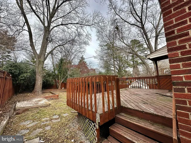 $4,400 | 2701 13th Street South, Arlington, VA 22204