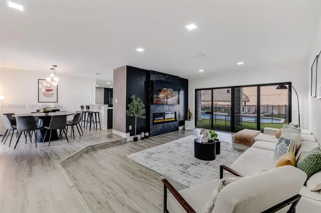 $1,600,000 | 10870 Southwest 106th Avenue, Miami, FL 33176