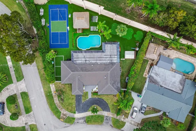 $1,600,000 | 10870 Southwest 106th Avenue, Miami, FL 33176