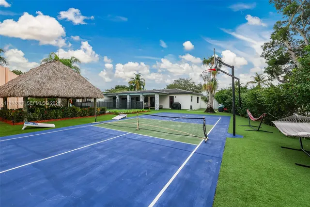 $1,600,000 | 10870 Southwest 106th Avenue, Miami, FL 33176