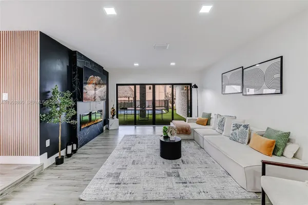 $1,499,000 | 10870 Southwest 106th Avenue, Miami, FL 33176